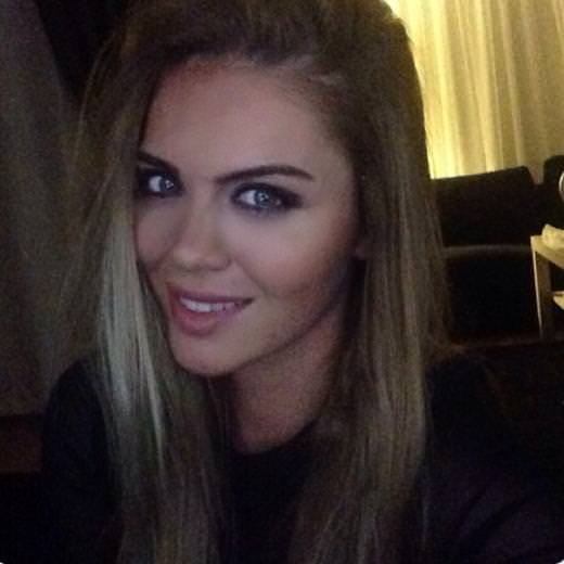 Müge Üzel resimleri