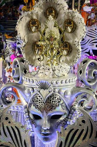 En renkli karnaval başladı