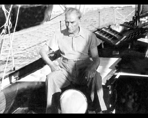 Atatürk'ün hiç bilinmeyen 300 fotoğrafı