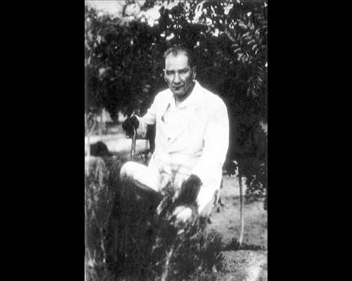Atatürk'ün hiç bilinmeyen 300 fotoğrafı