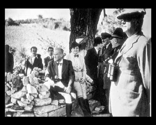 Atatürk'ün hiç bilinmeyen 300 fotoğrafı
