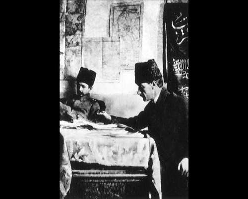 Atatürk'ün hiç bilinmeyen 300 fotoğrafı