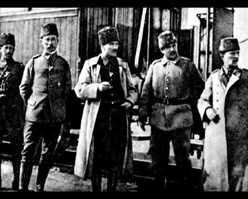 Atatürk'ün hiç bilinmeyen 300 fotoğrafı