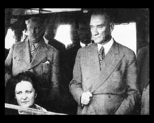 Atatürk'ün hiç bilinmeyen 300 fotoğrafı