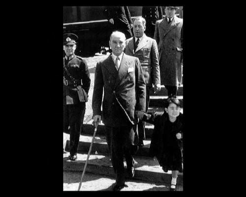 Atatürk'ün hiç bilinmeyen 300 fotoğrafı