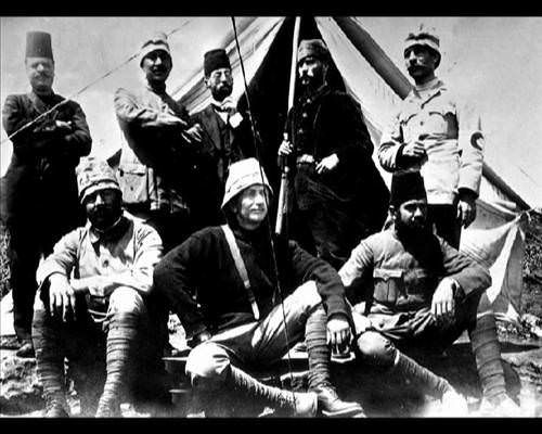 Atatürk'ün hiç bilinmeyen 300 fotoğrafı