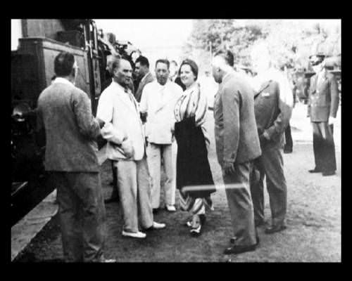 Atatürk'ün hiç bilinmeyen 300 fotoğrafı