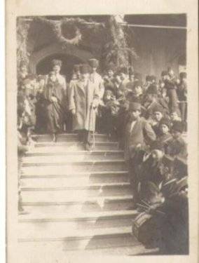 Atatürk'ün hiç bilinmeyen 300 fotoğrafı