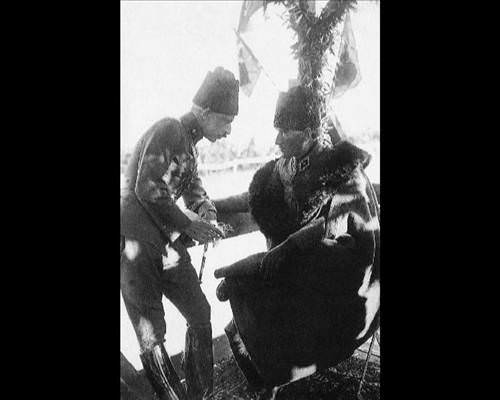 Atatürk'ün hiç bilinmeyen 300 fotoğrafı