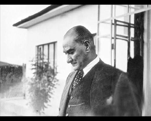 Atatürk'ün hiç bilinmeyen 300 fotoğrafı