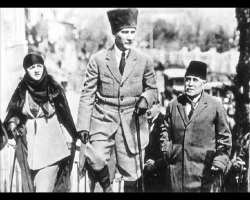 Atatürk'ün hiç bilinmeyen 300 fotoğrafı