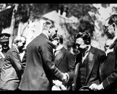 Atatürk'ün hiç bilinmeyen 300 fotoğrafı