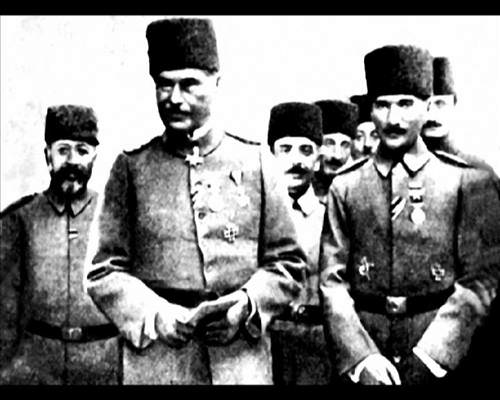 Atatürk'ün hiç bilinmeyen 300 fotoğrafı