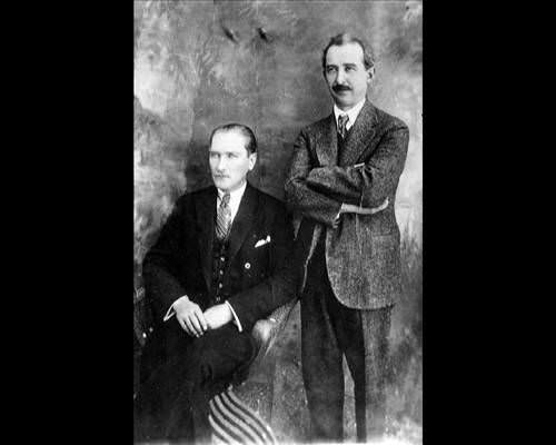 Atatürk'ün hiç bilinmeyen 300 fotoğrafı