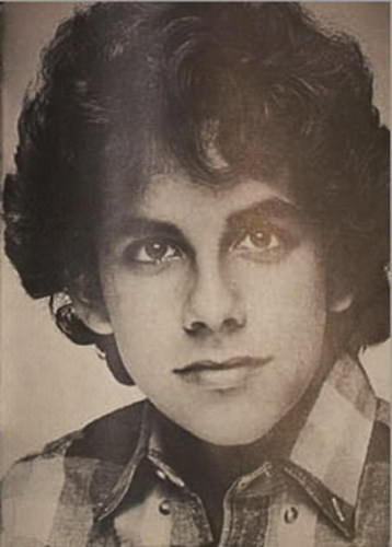 Ünlülerin küçüklük fotoğraflarına çok şaşıracaksınız