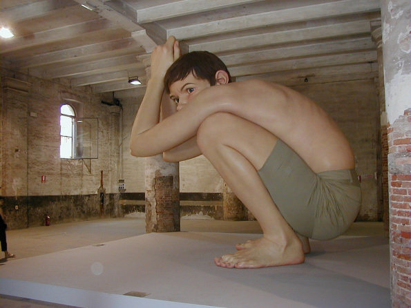 Ron Mueck'in inanılmaz heykel sanatı