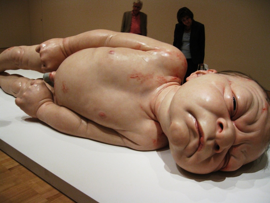 Ron Mueck'in inanılmaz heykel sanatı