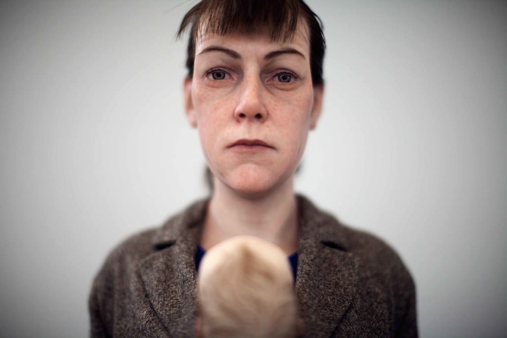 Ron Mueck'in inanılmaz heykel sanatı