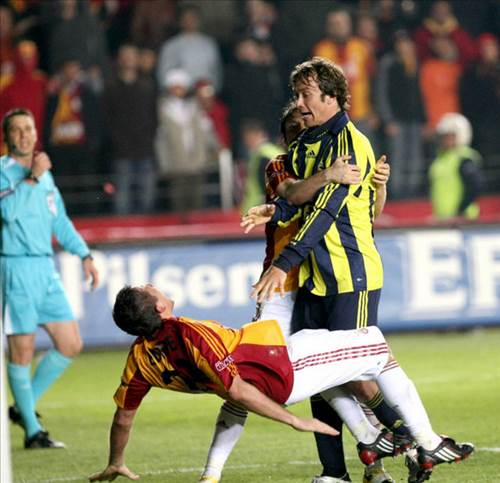 Galatasaray-Fenerbahçe derbisinin en unutulmaz anları