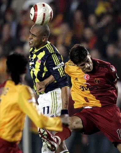 Galatasaray-Fenerbahçe derbisinin en unutulmaz anları