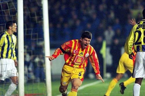 Galatasaray-Fenerbahçe derbisinin en unutulmaz anları