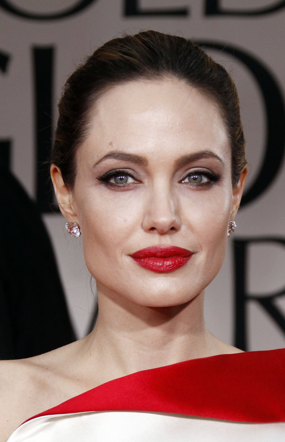 Angelina Jolie'nin bilinmeyenleri