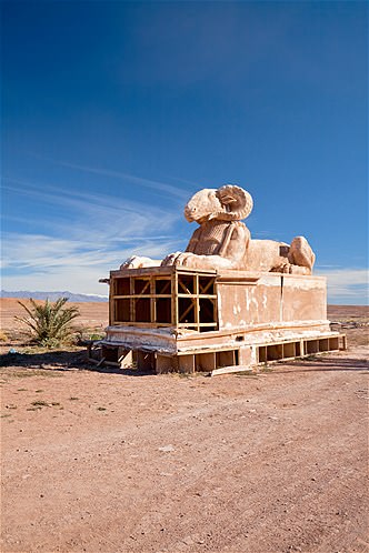 Terk edilmiş film setleri