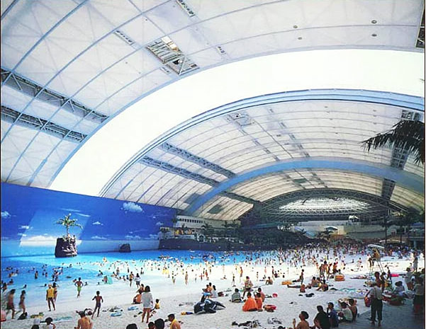 Dünyanın en büyük yapay plajı