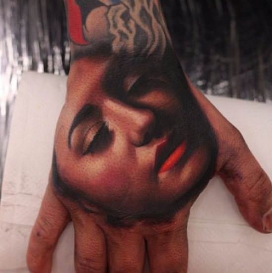 Bu dövmeler gerçekten farksız