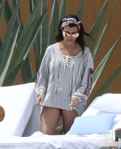 Kourtney Kardashian Paskalya tatilinde