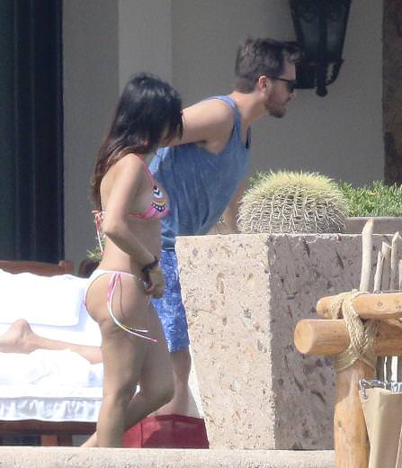 Kourtney Kardashian Paskalya tatilinde