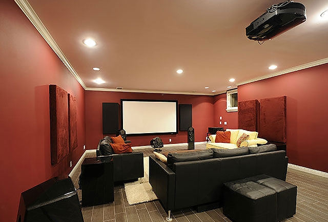 Her erkeğin hayali ev sinema sistemi