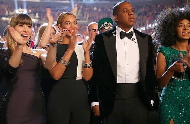 Beyonce'un anlatımıyla sadece kız kardeşlerin bileceği 14 şey