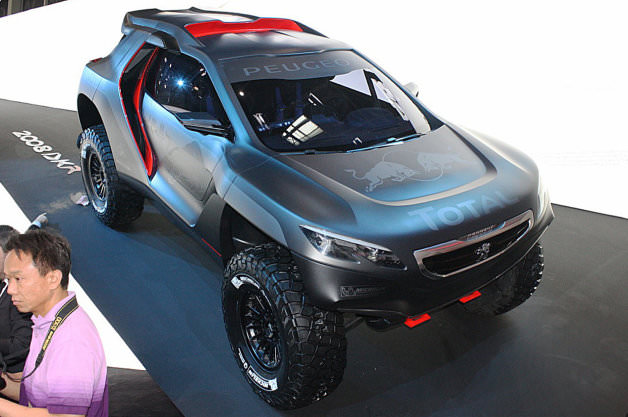 Pekin Otomobil Fuarı kapılarını açtı