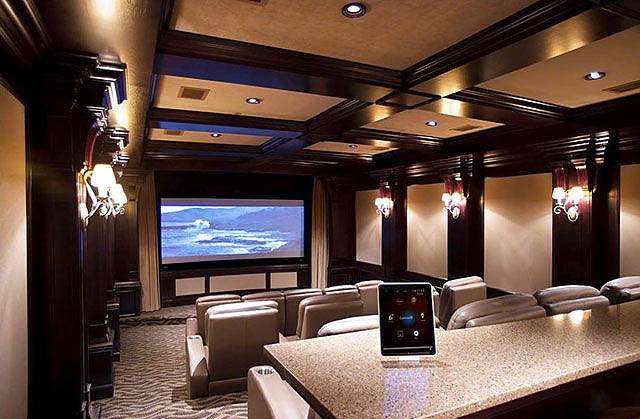 Her erkeğin hayali ev sinema sistemi