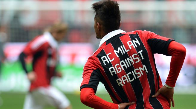 Futbolcular ırkçılığa karşı birleşti