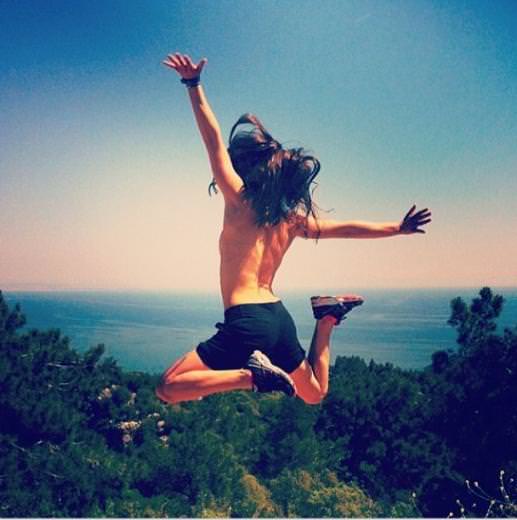 Yeni çılgınlık 'üstsüzler'