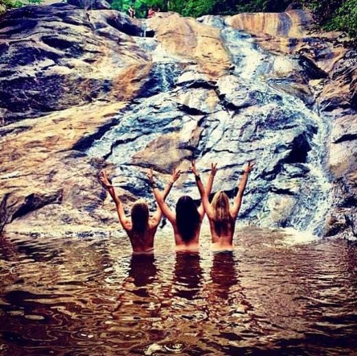 Yeni çılgınlık 'üstsüzler'