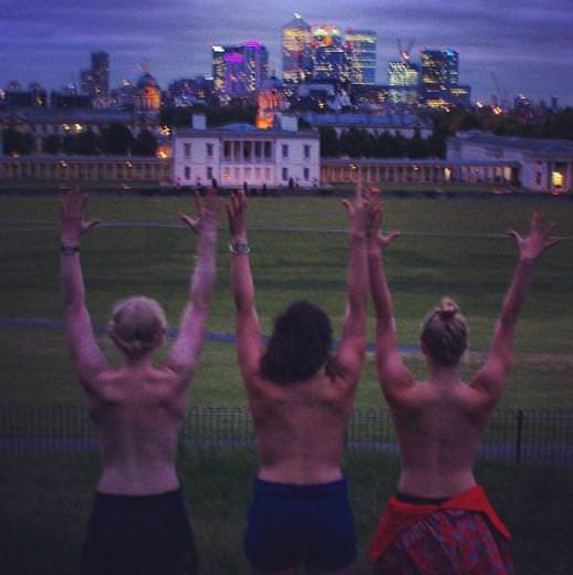 Yeni çılgınlık 'üstsüzler'