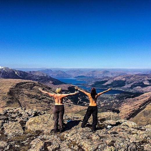 Yeni çılgınlık 'üstsüzler'