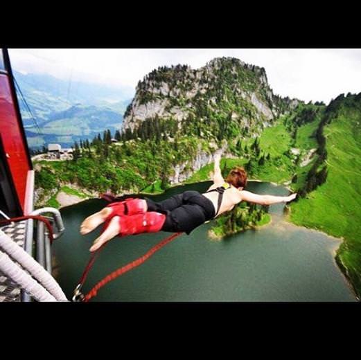 Yeni çılgınlık 'üstsüzler'