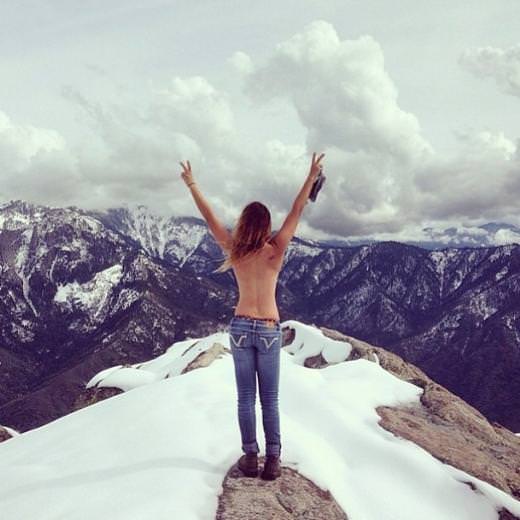 Yeni çılgınlık 'üstsüzler'