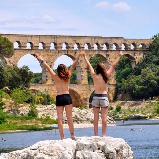 Yeni çılgınlık 'üstsüzler'