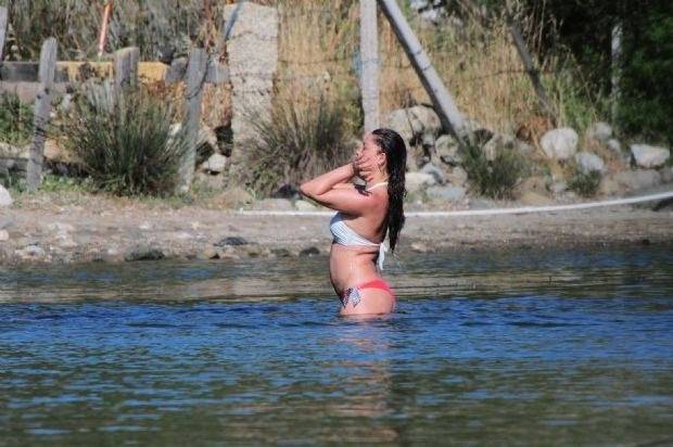 Nurgül Yeşilçay yaza erken girdi