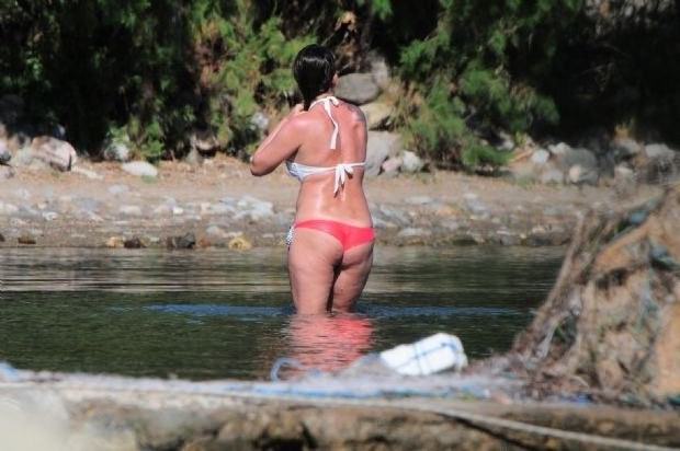 Nurgül Yeşilçay yaza erken girdi