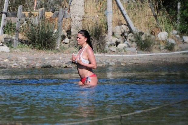 Nurgül Yeşilçay yaza erken girdi