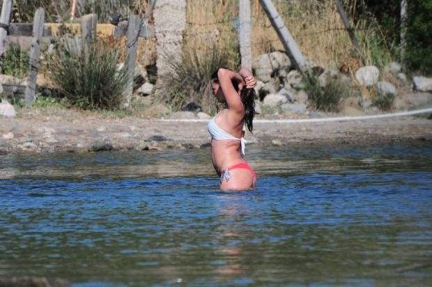 Nurgül Yeşilçay yaza erken girdi