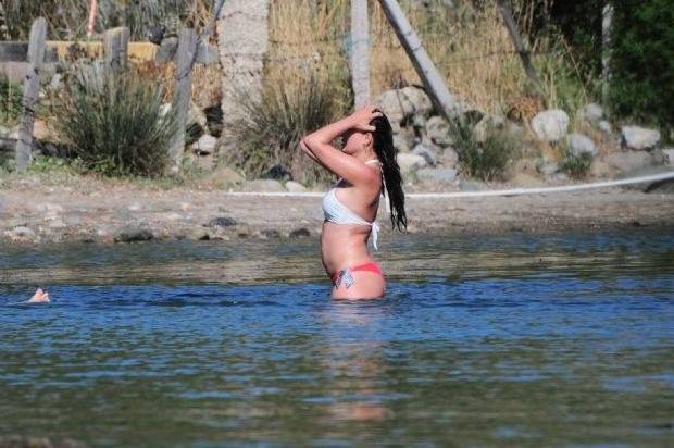 Nurgül Yeşilçay yaza erken girdi