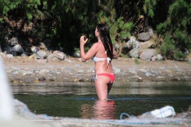 Nurgül Yeşilçay yaza erken girdi