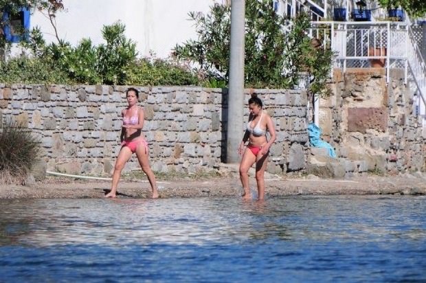 Nurgül Yeşilçay yaza erken girdi